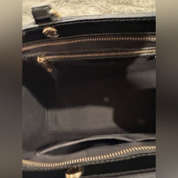 BREA MM Louis Vuitton Bag🖤 - Picture 16 of 16